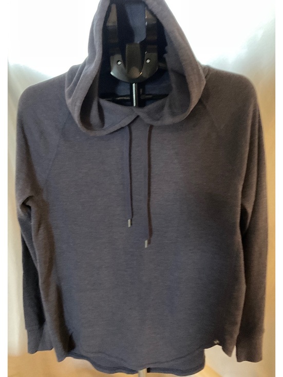 Under Armour Tops - Under Armour, pullover hoodie